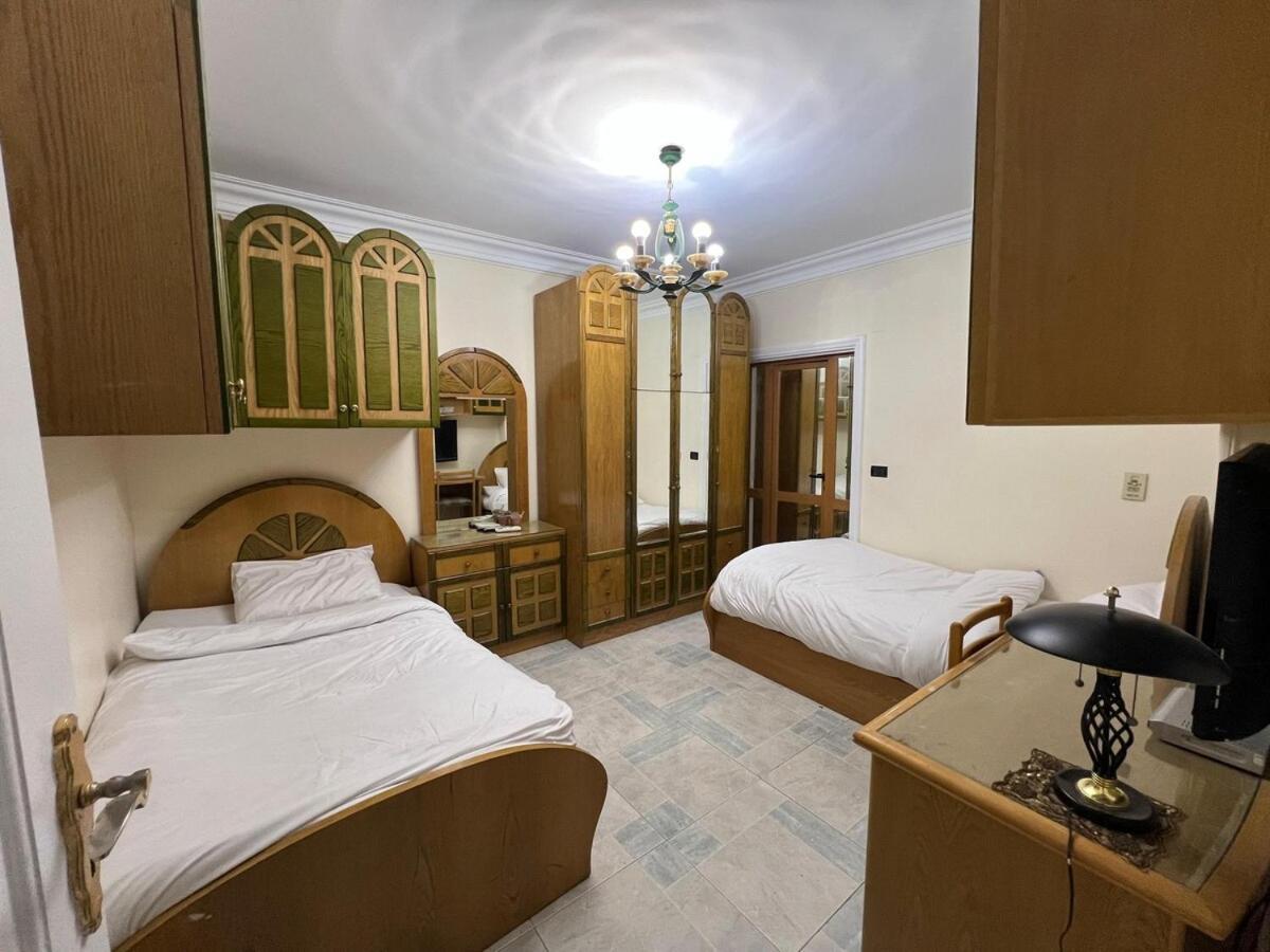 Apartment 3 Bedroom With Garden